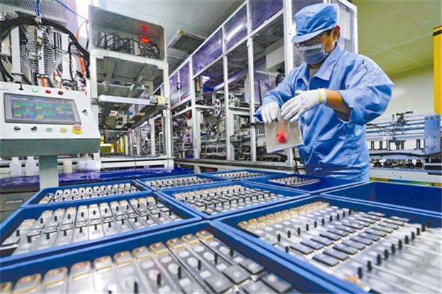 擬投資15億元建設(shè)硅碳負(fù)極、添加劑等鋰電材料項(xiàng)目